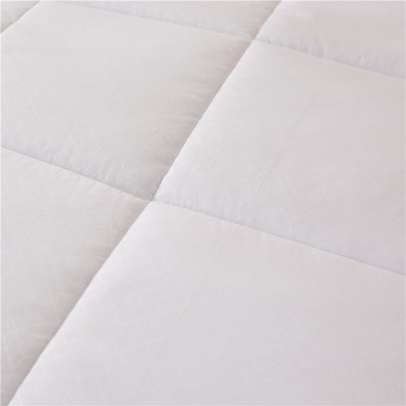 Hotel Quality Pure White Summer Quilt | Washable Lightweight All-Season Comforter Insert undefined